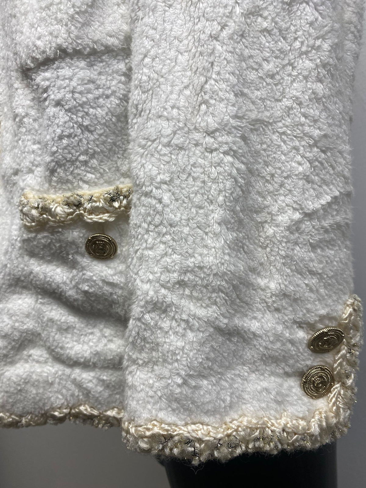 CHANEL Off-White Terry Tweed Jacket – Cruise 2011