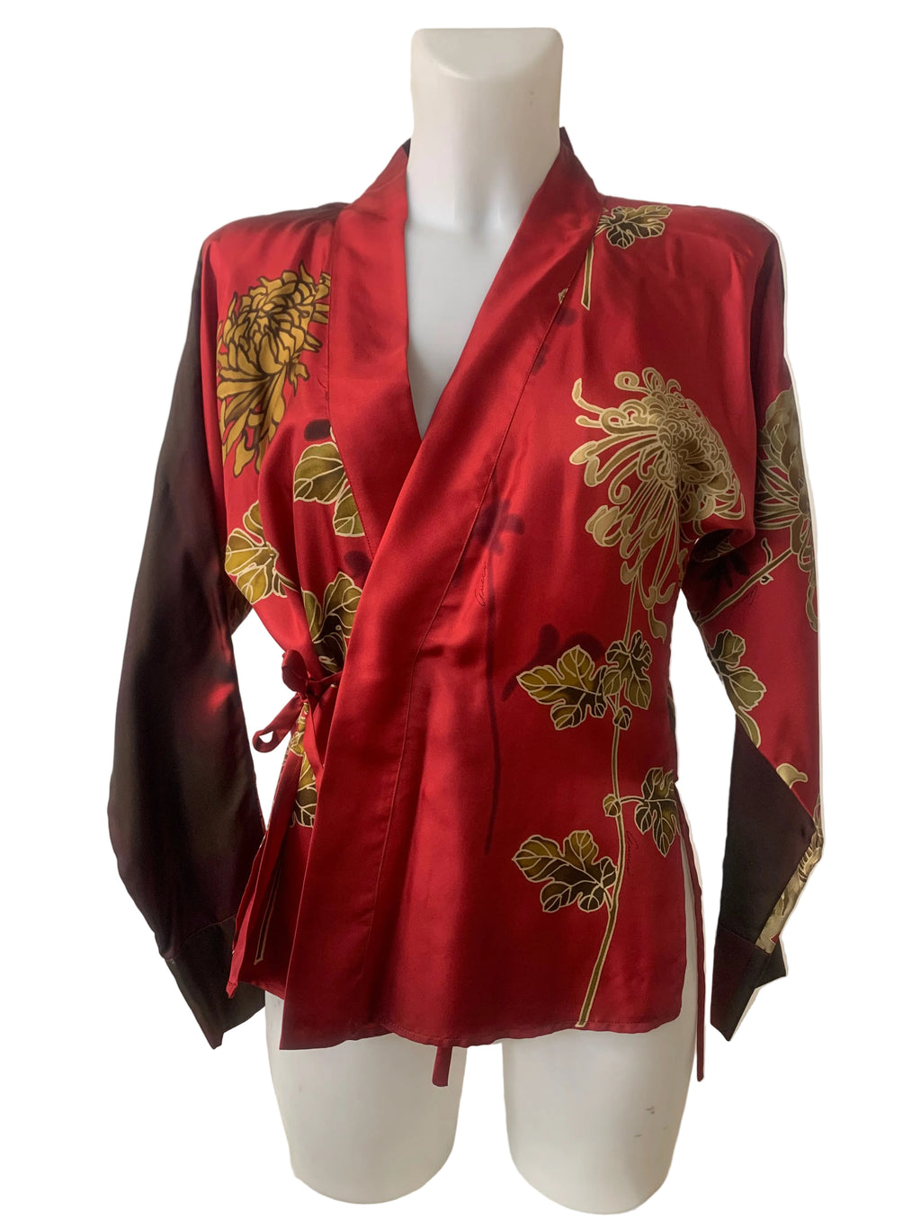 Gucci by Tom Ford – Printed Silk Wrap Kimono Jacket
Spring/Summer 2003 Collection