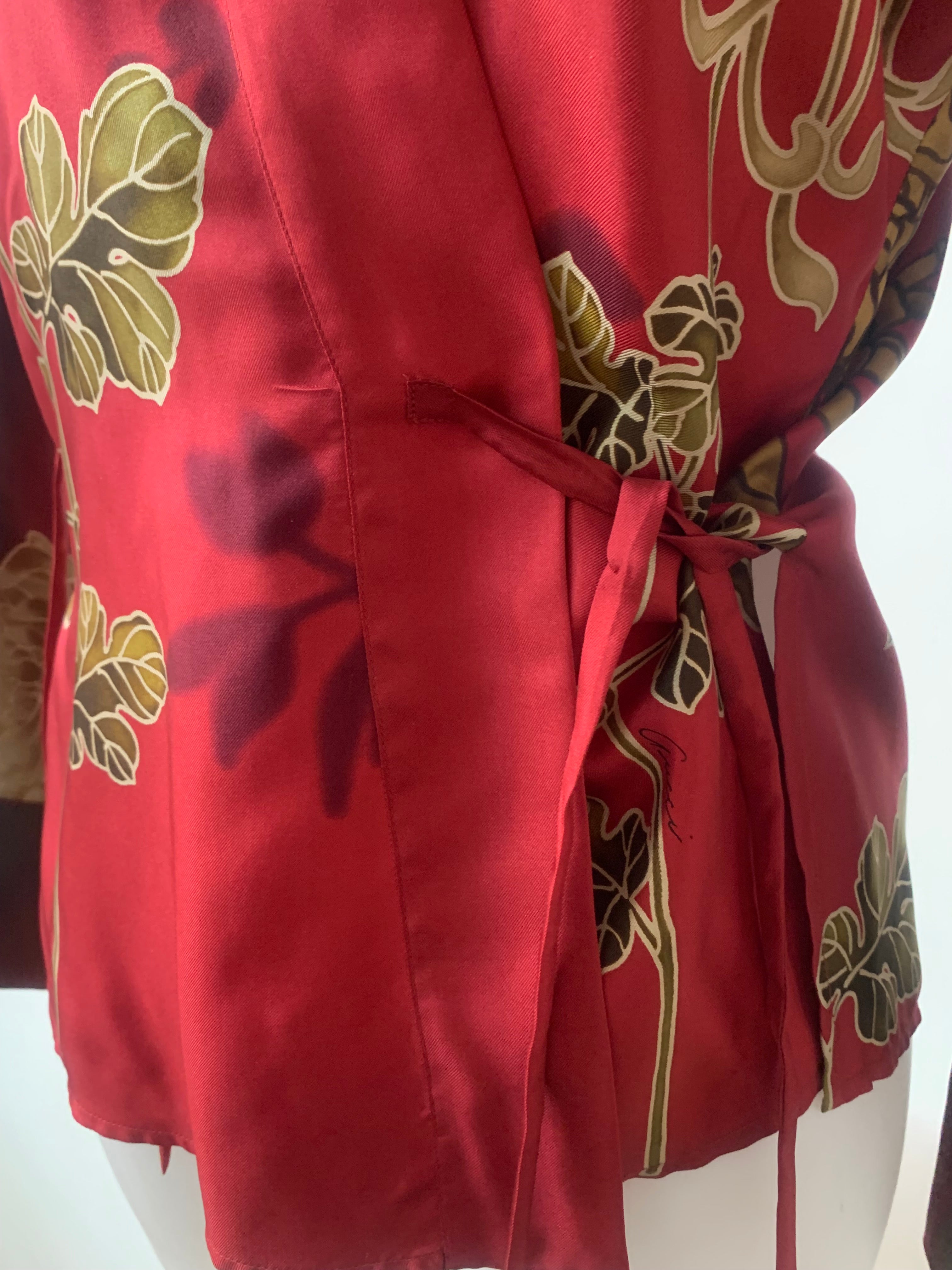 Gucci by Tom Ford – Printed Silk Wrap Kimono Jacket
Spring/Summer 2003 Collection