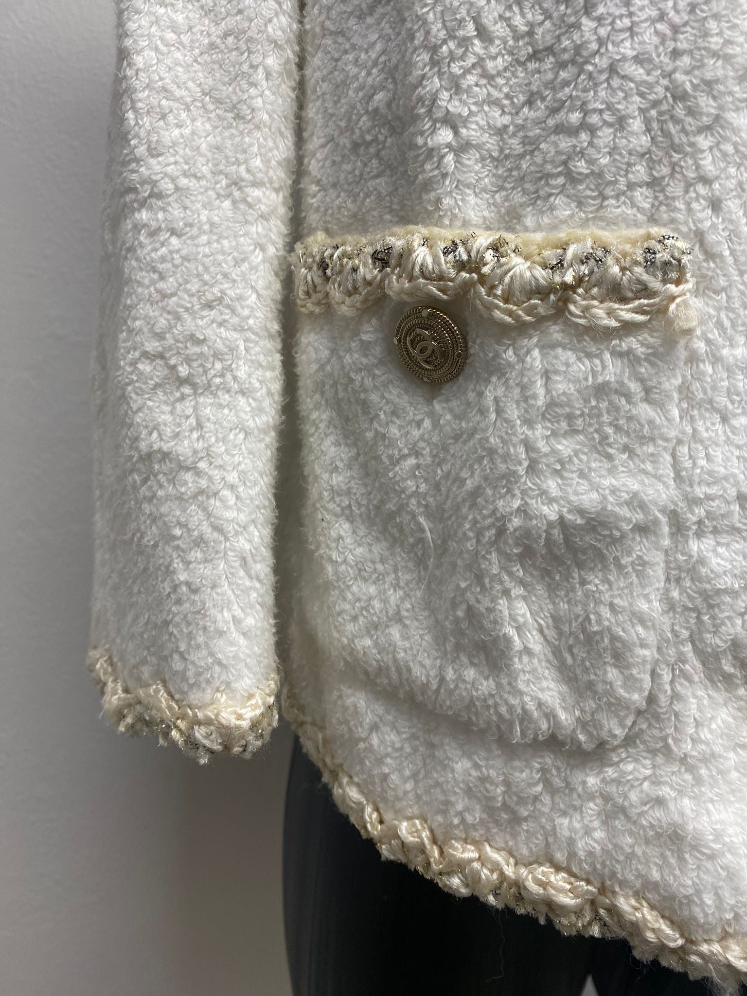 CHANEL Off-White Terry Tweed Jacket – Cruise 2011