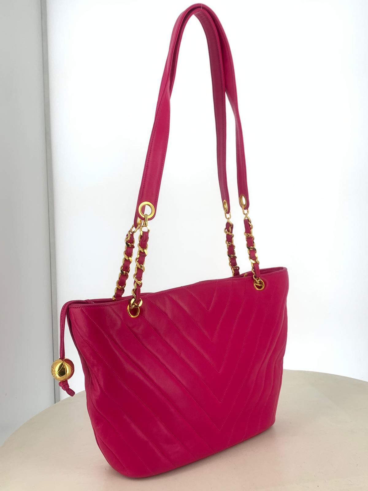 Chanel 1991-1992 Chevron Lambskin Tote