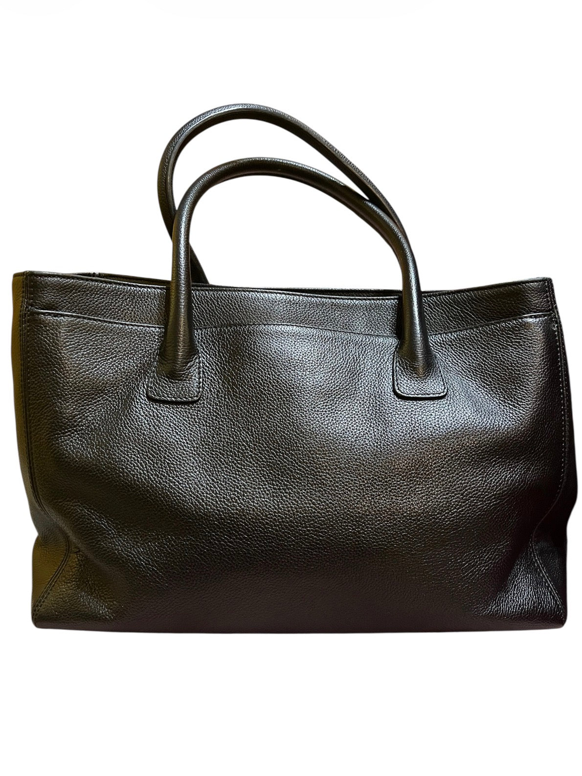 2009 Chanel Handbag in Black Leather