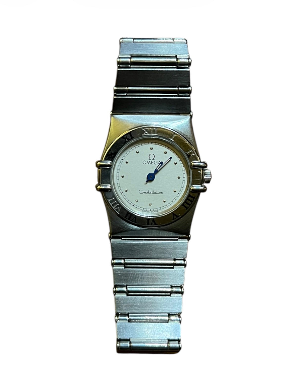 Elegant OMEGA timepiece in silver