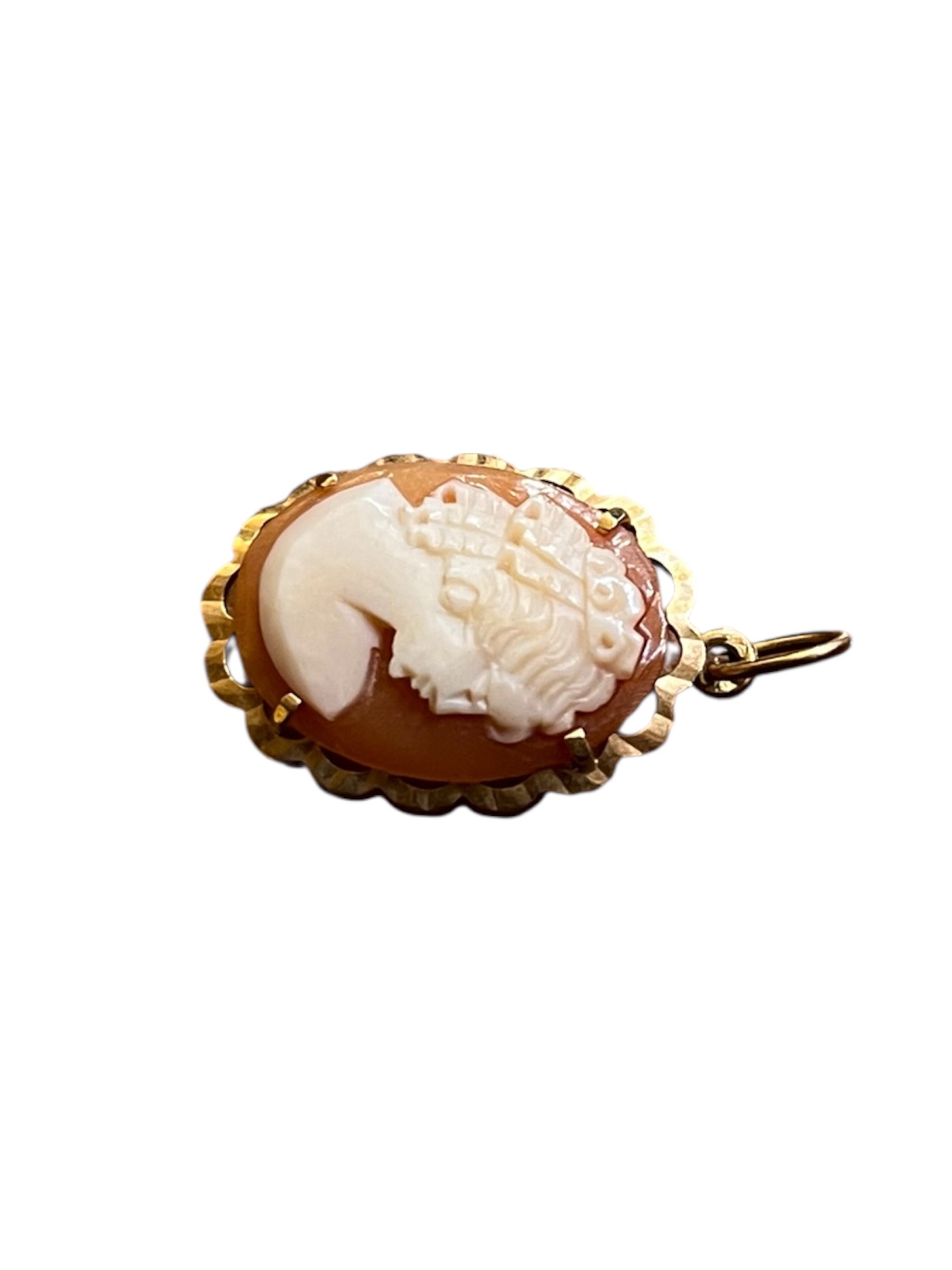 18K yellow gold pendant