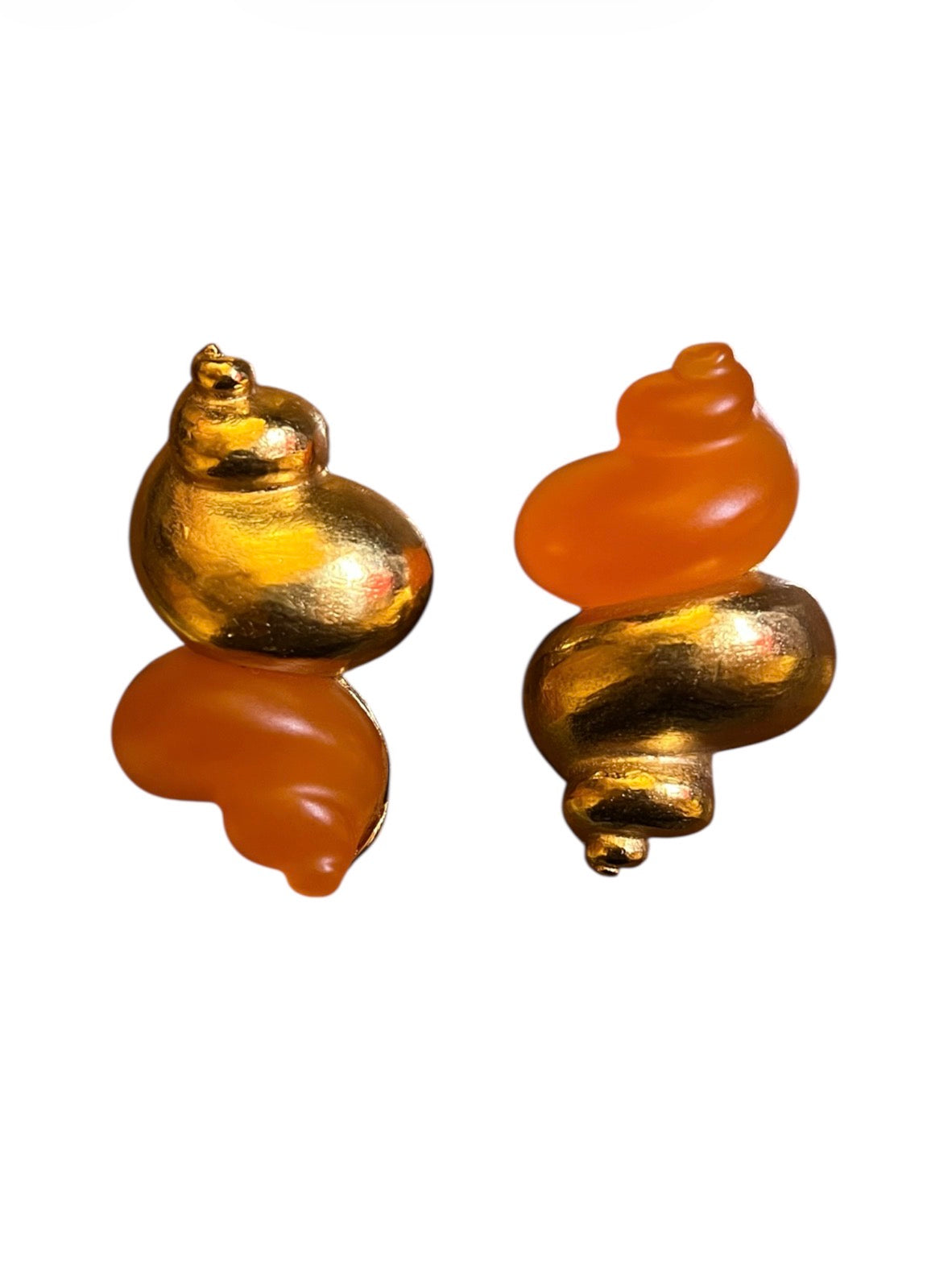 Christian Dior Golden Shell-Shaped Clip Earrings