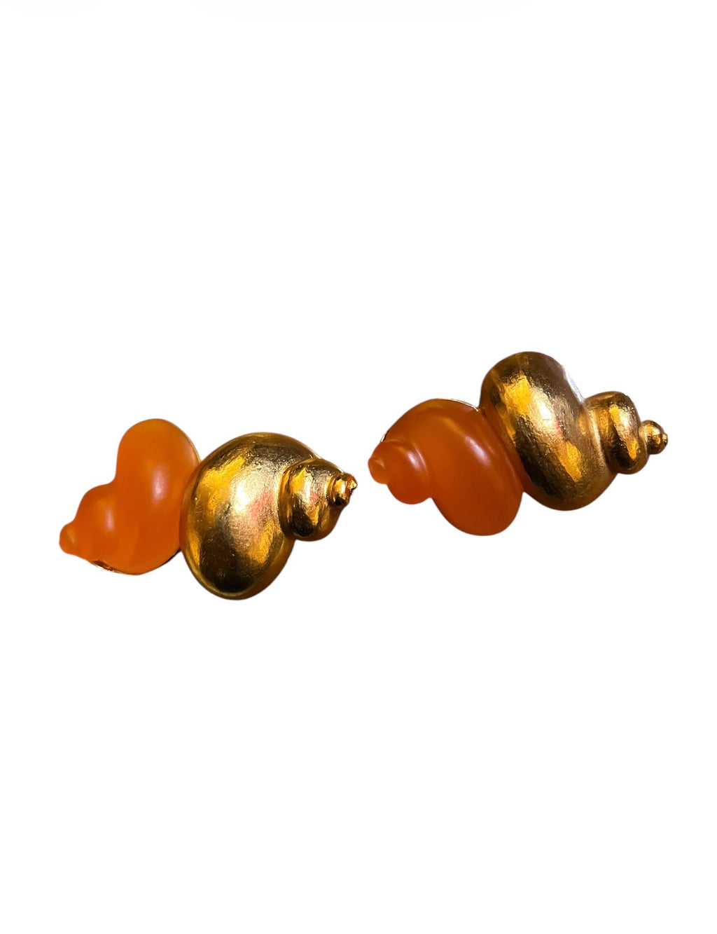 Christian Dior Golden Shell-Shaped Clip Earrings