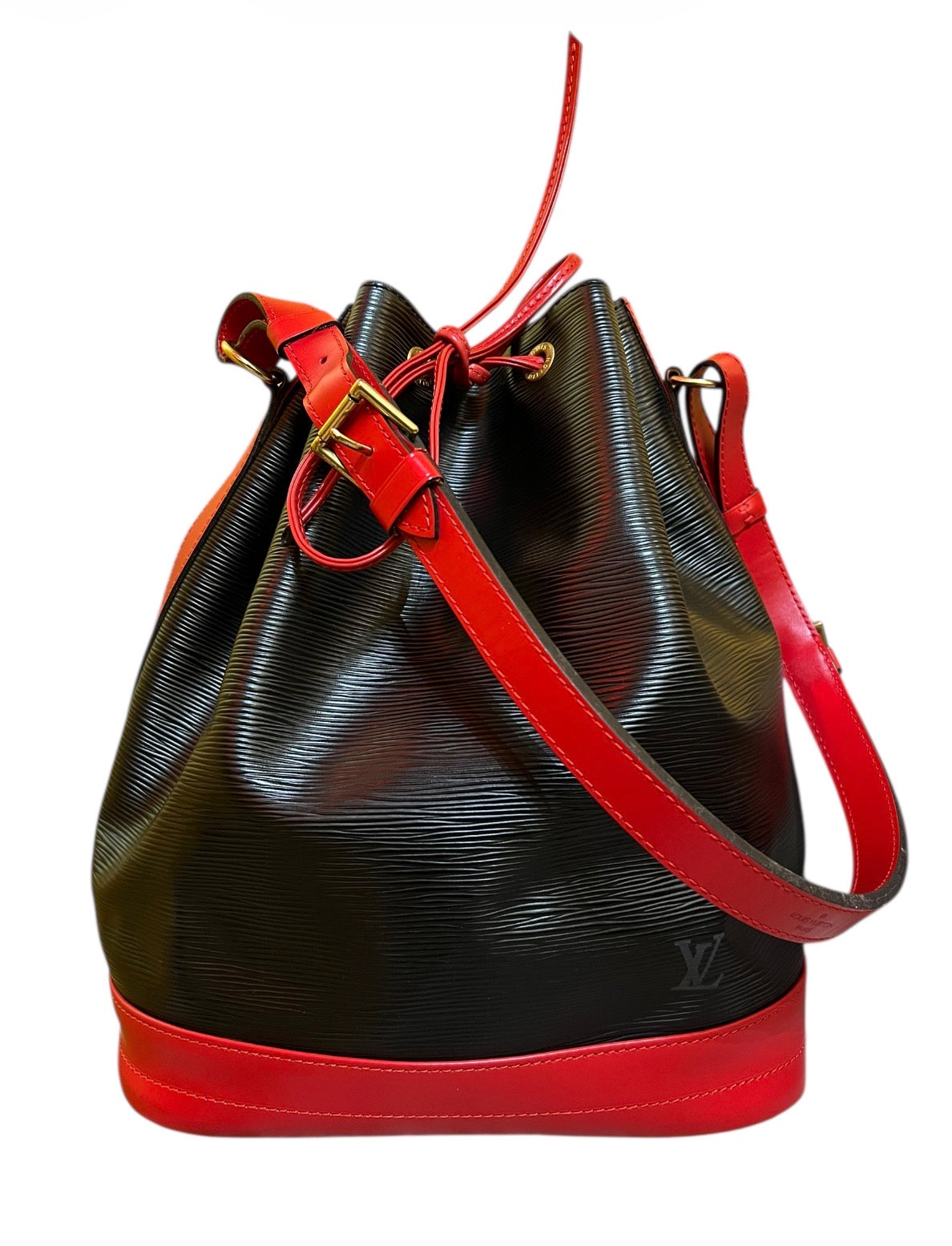 1996 Louis Vuitton Noé Bag in Black and Red Epi Leather