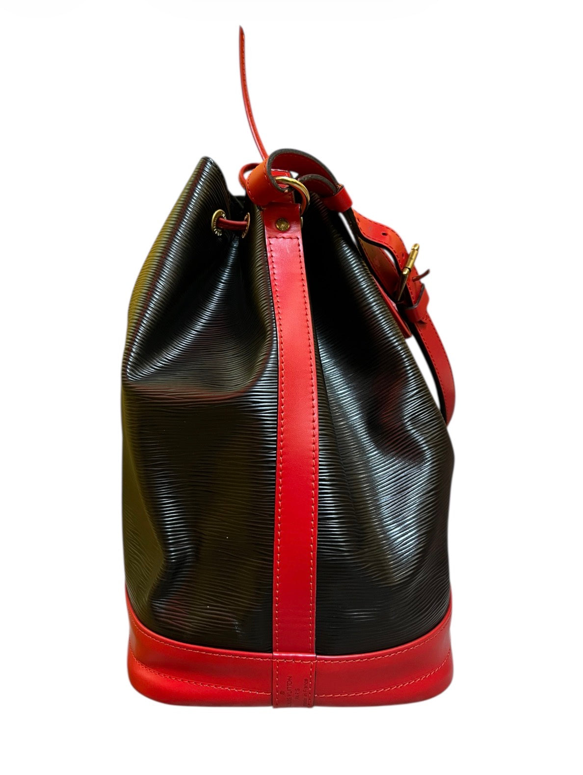 1996 Louis Vuitton Noé Bag in Black and Red Epi Leather