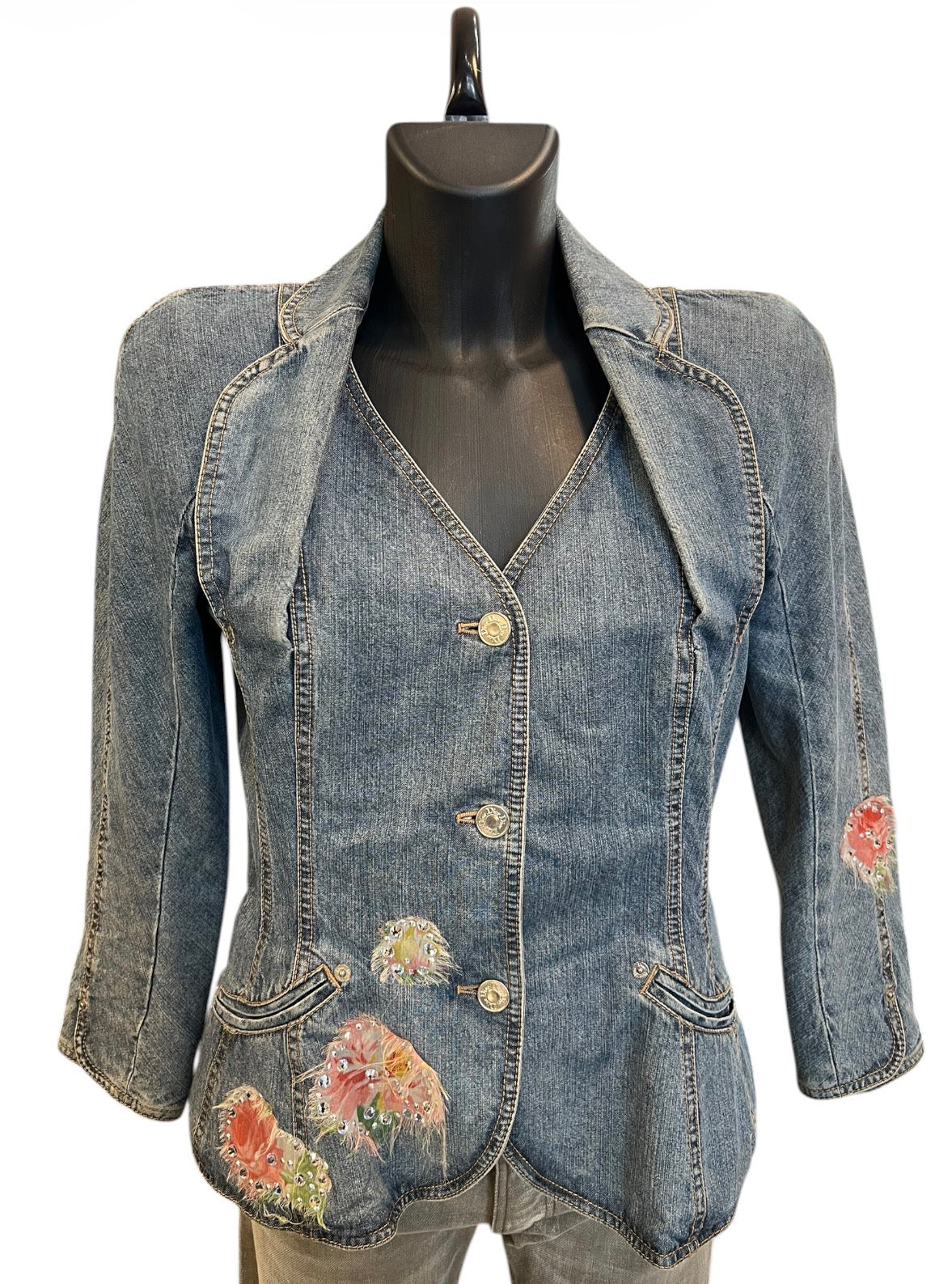 Christian Dior archive デザイン デニムジャケットカーキー Christian Dior Denim Jacket with Floral Motifs by John Galliano
