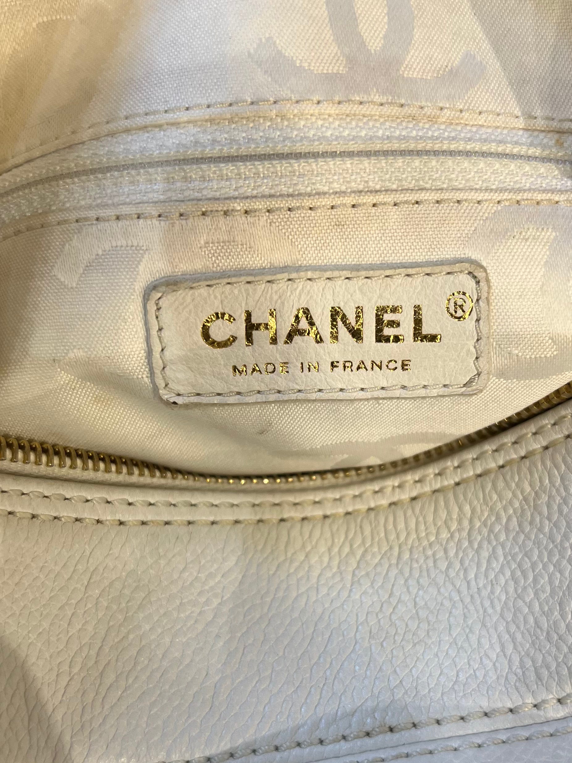 2003 Chanel CC Caviar Chain Shoulder Bag