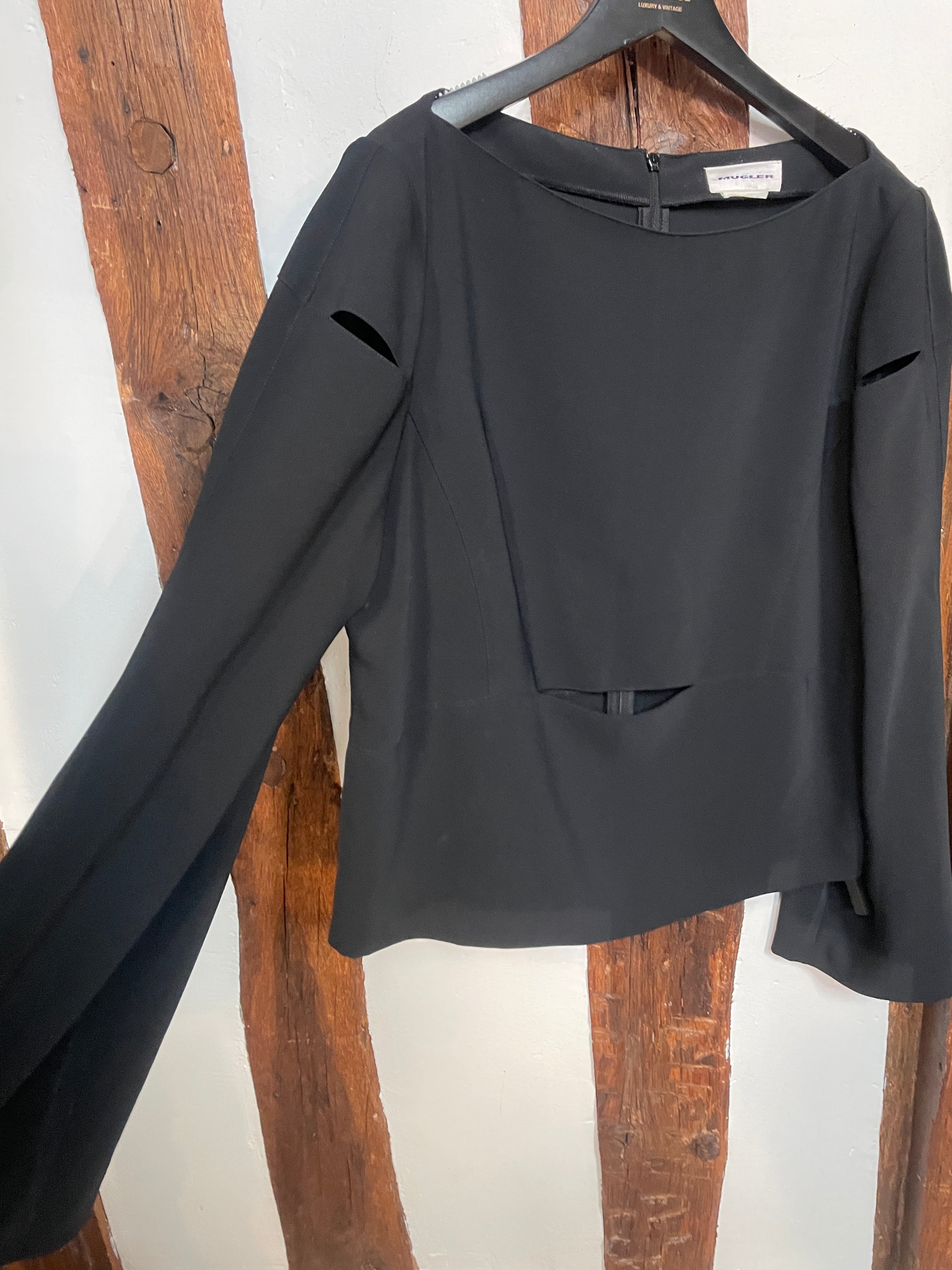Mugler Black Structured Long Sleeve Top with Cut-Out Detail – Paris