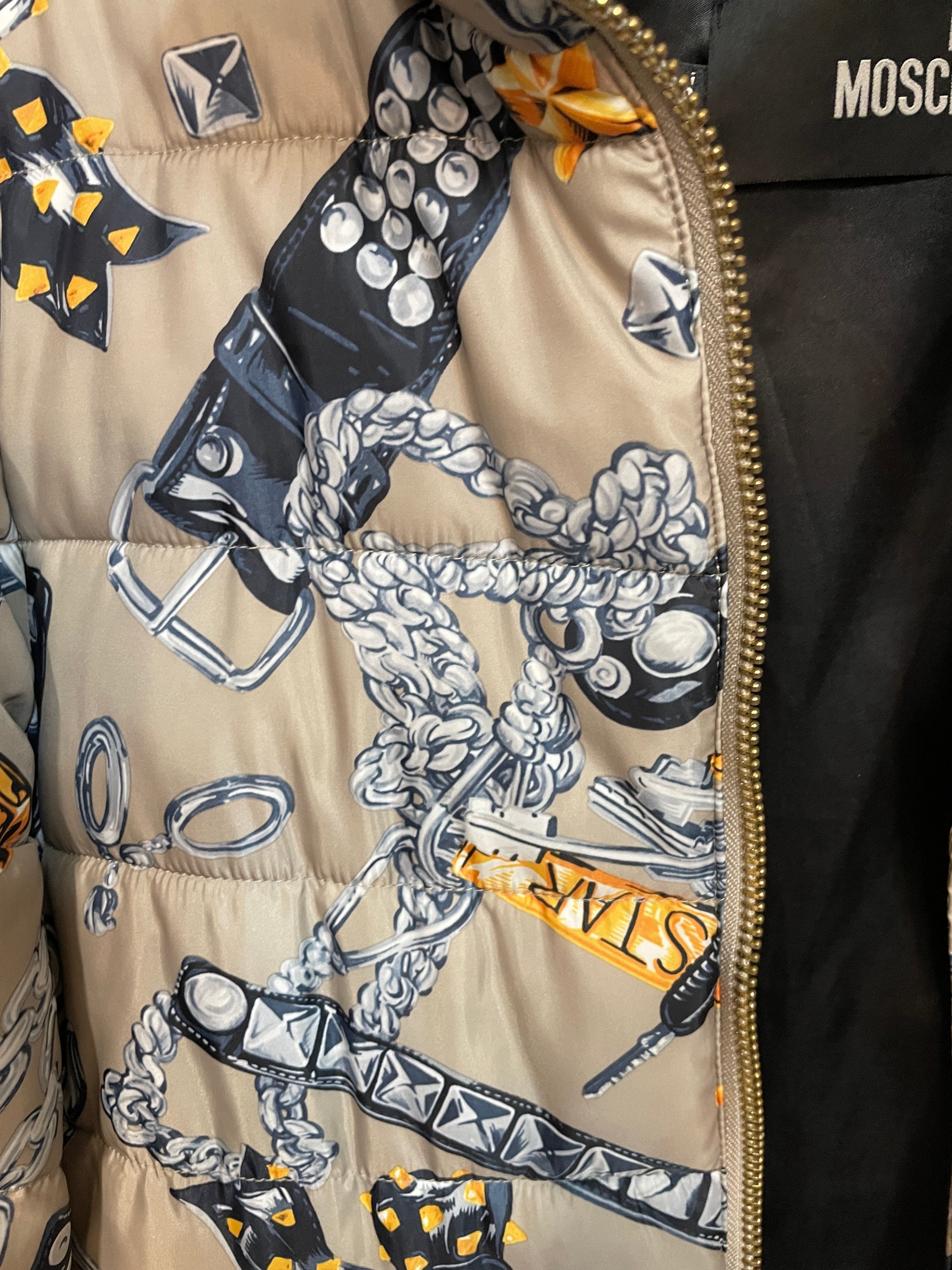 Love Moschino Printed Puffer Jacket Chain Belt Graphic Gold Hardware IT 40