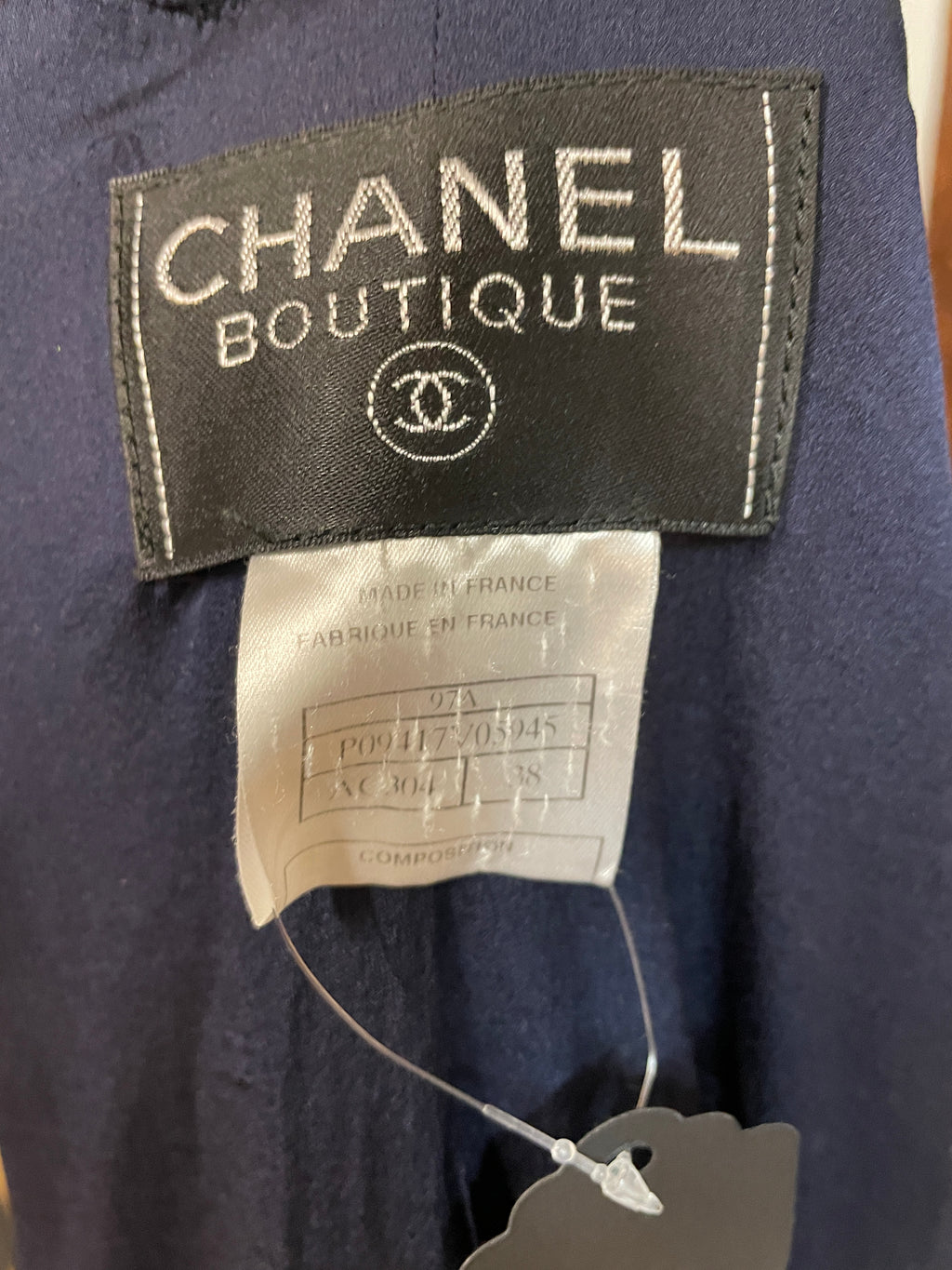Chanel Boutique Navy Bouclé Knit Jacket CC Zip