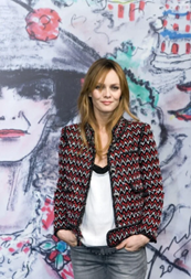 Chanel Red and Black Tweed and Lace Jacket (Métiers d'Art Paris/Shanghai 2009/2010 Karl Lagerfeld)