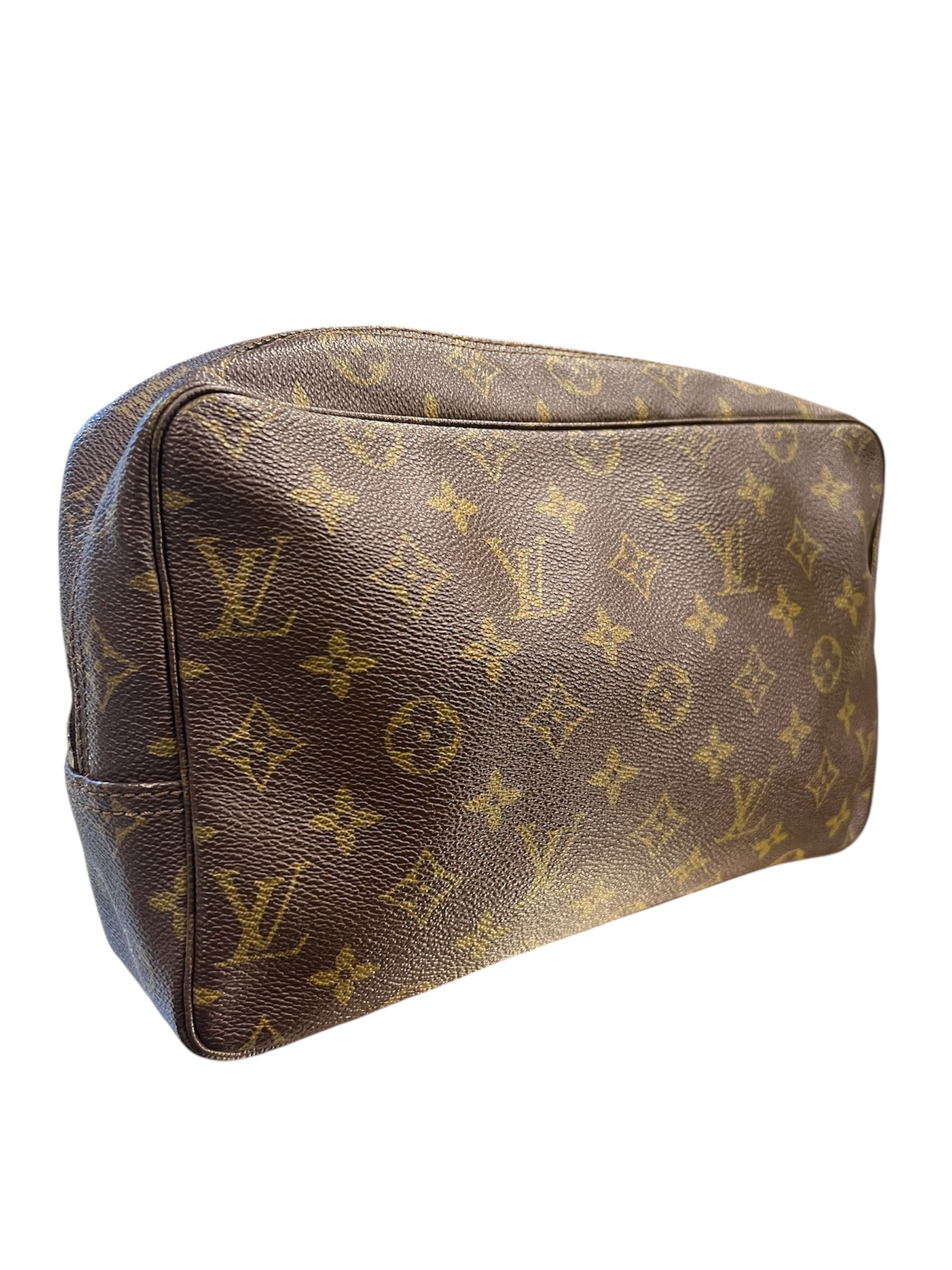1982 Louis Vuitton monogram canvas clutch