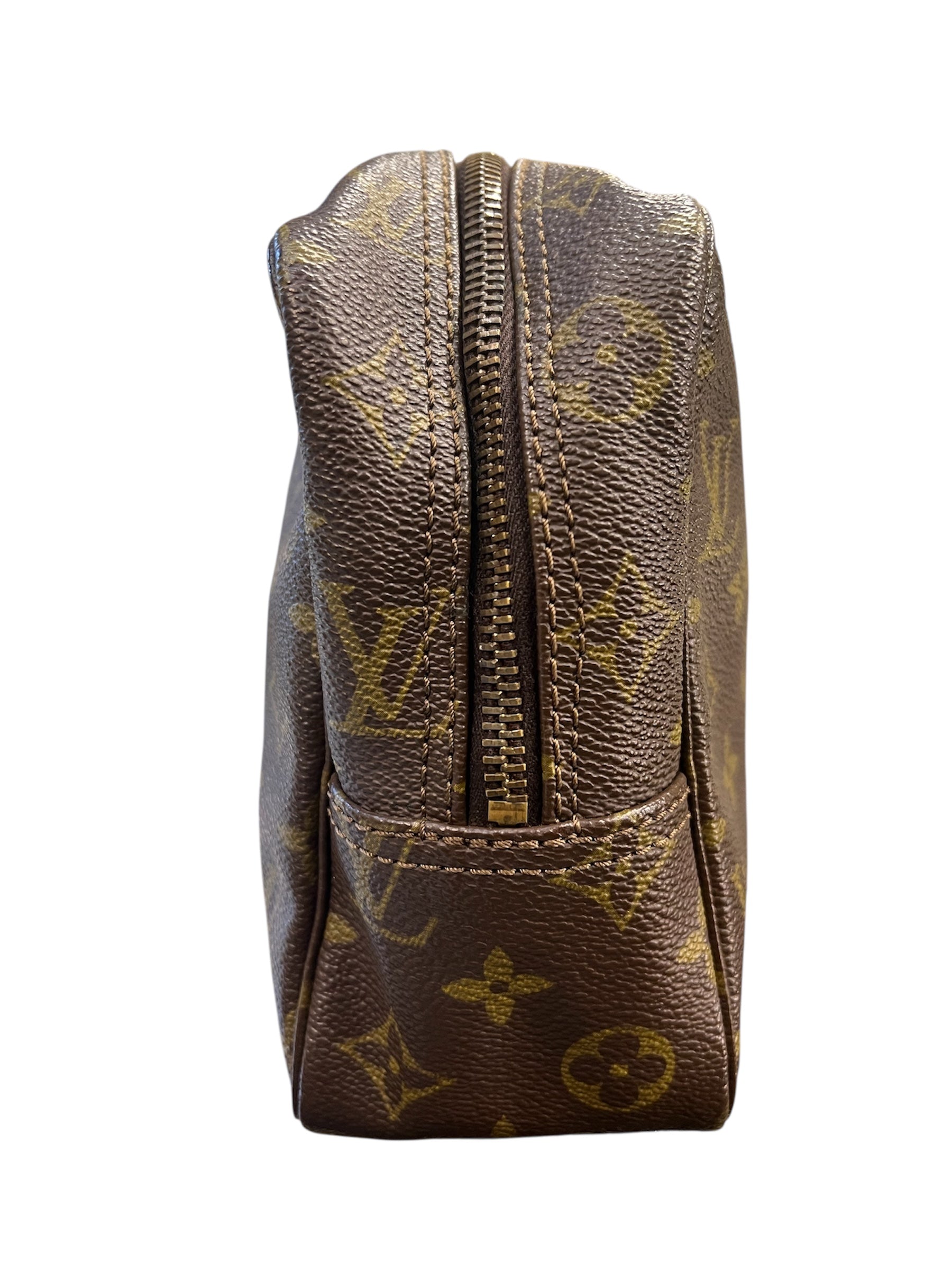 1982 Louis Vuitton monogram canvas clutch