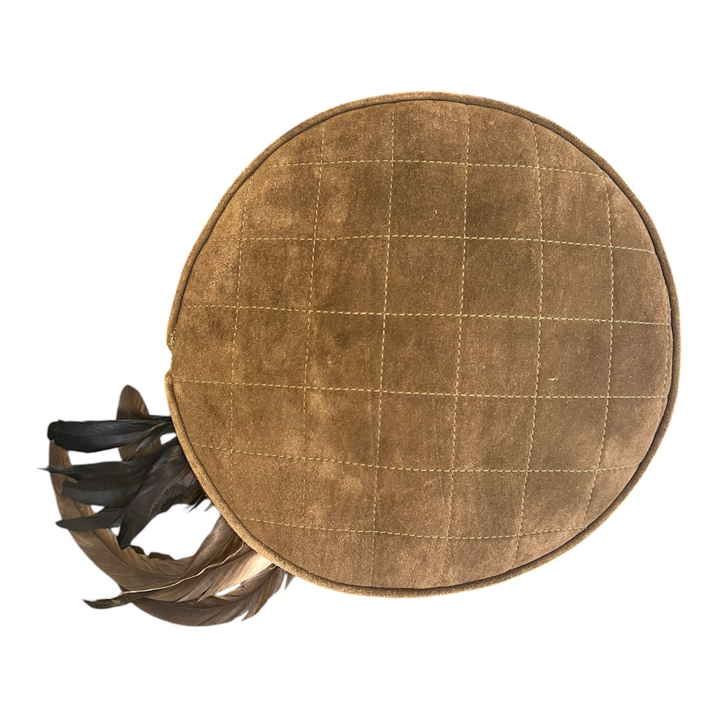 Hermes khaki suede hat with feathers - Good condition, shows slight signs of wear - Hermes hat - Khaki and brown suede - Feathers