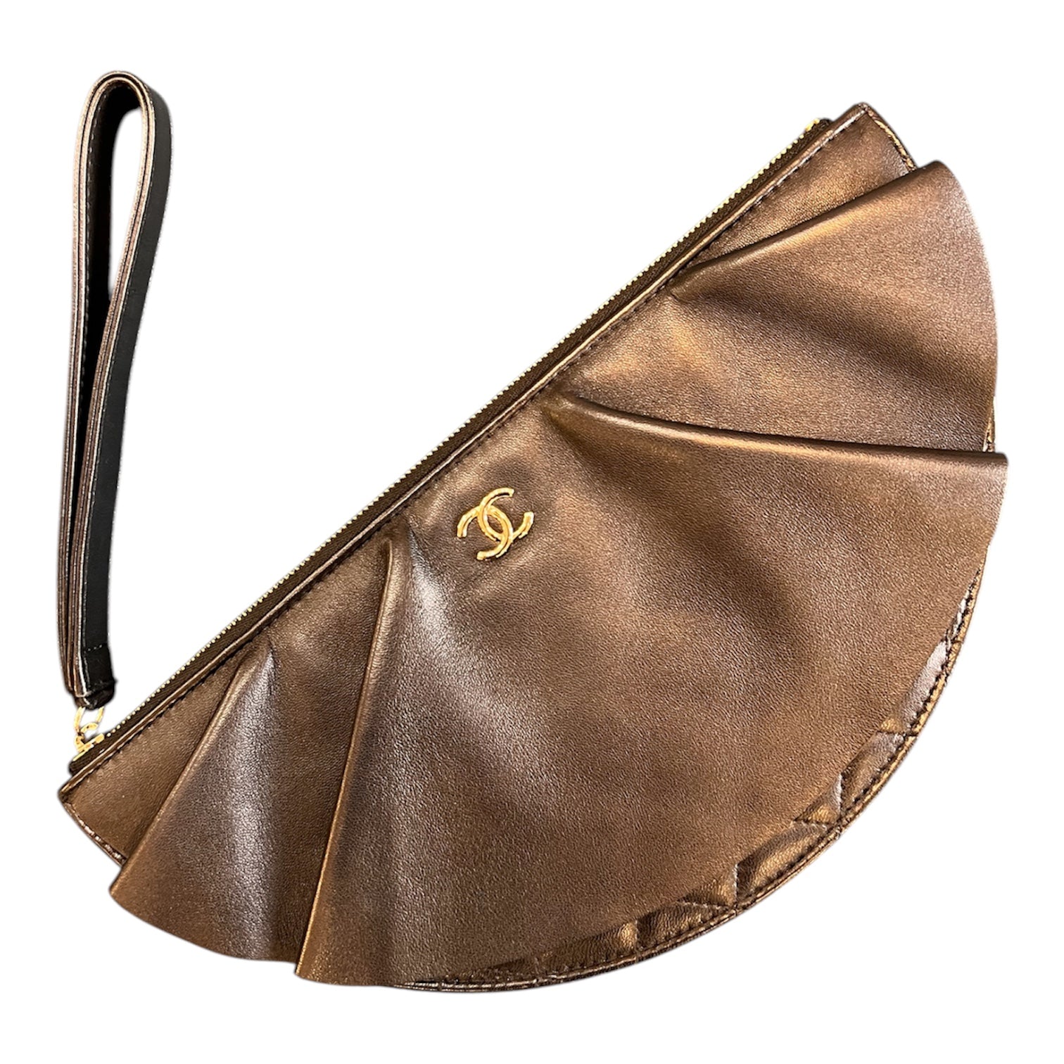 2019 Chanel Quilted Lambskin Wave Clutch
