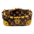 2004 Louis Vuitton Monogram Trompe L'oeil Clutch Bag Accessories