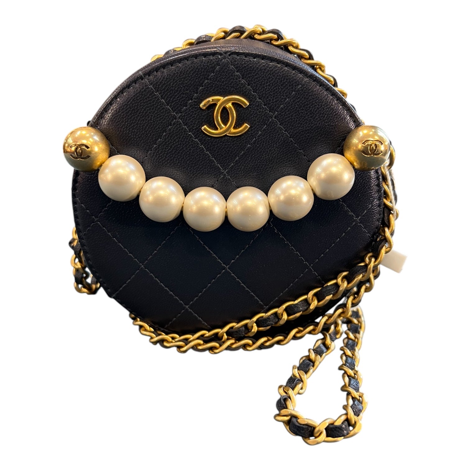 2019 Chanel Quilted Goatskin Chic Pearls Chain Round Clutch With Chain Shoulder Bag