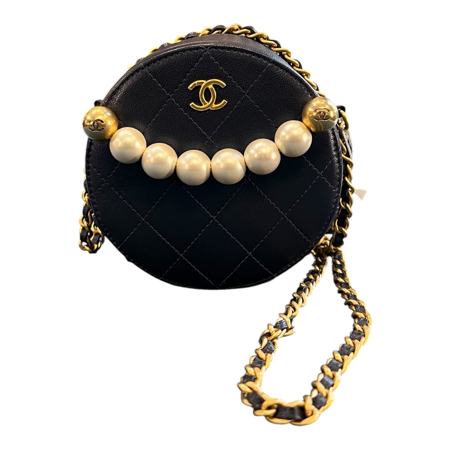 2019 Chanel Quilted Goatskin Chic Pearls Chain Round Clutch With Chain Shoulder Bag