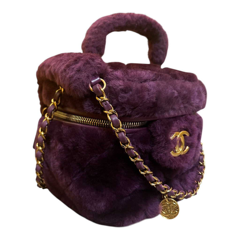 2021 Chanel Handbag Small Quilted Shearling Vanity Case