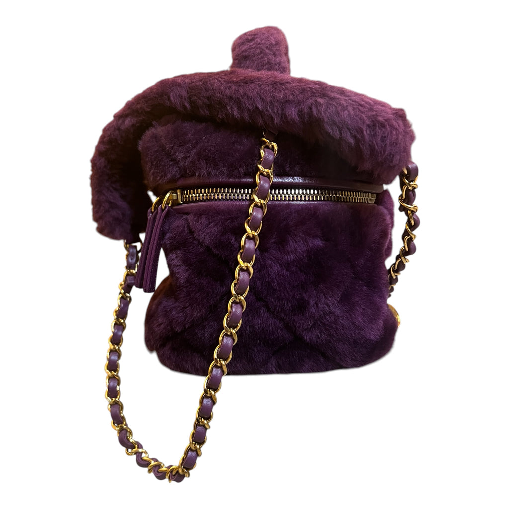 2021 Chanel Handbag Small Quilted Shearling Vanity Case
