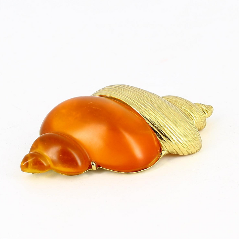 Christian Dior Brooch in the shape of a shell