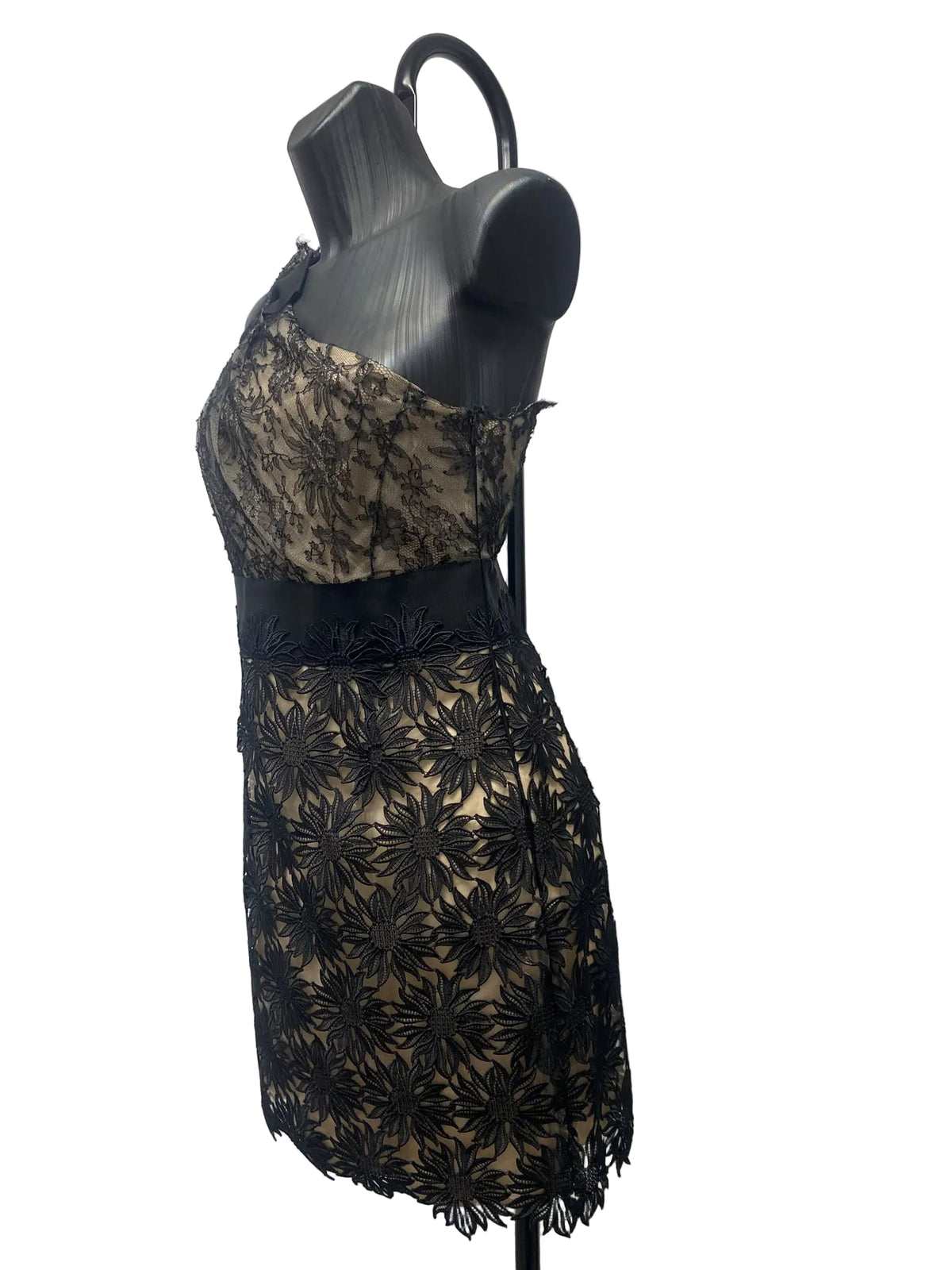 Valentino Black Guipure Lace One-Shoulder Cocktail Dress – Size 10 / IT 42