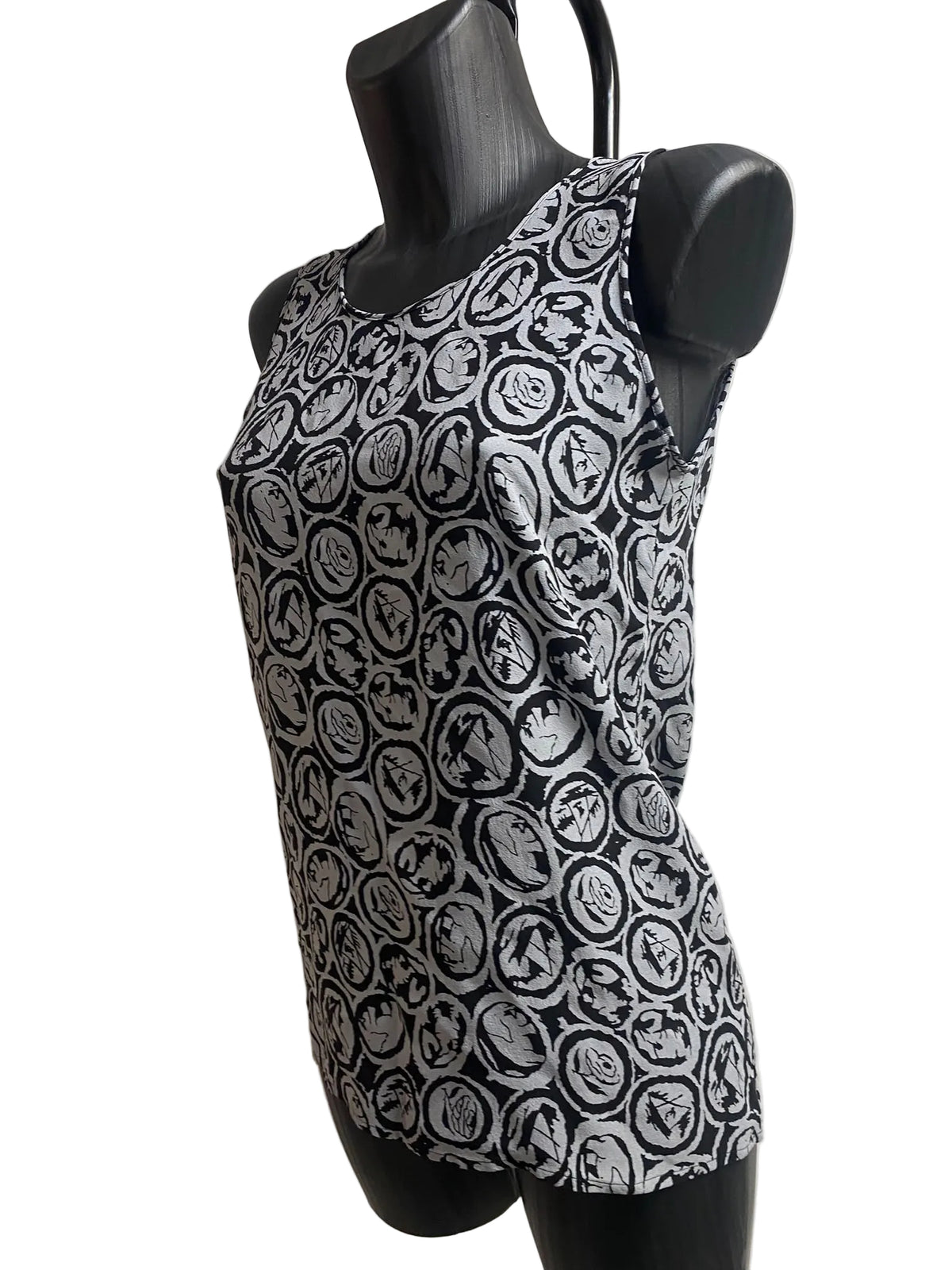 CHANEL Vintage Printed Silk Sleeveless Top – Black & Grey Monogram Camellia Pattern