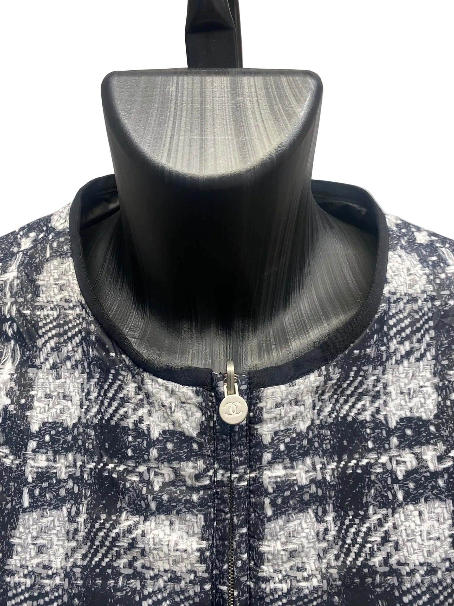 Chanel Reversible Lightweight Jacket – Tweed Print & Solid Black