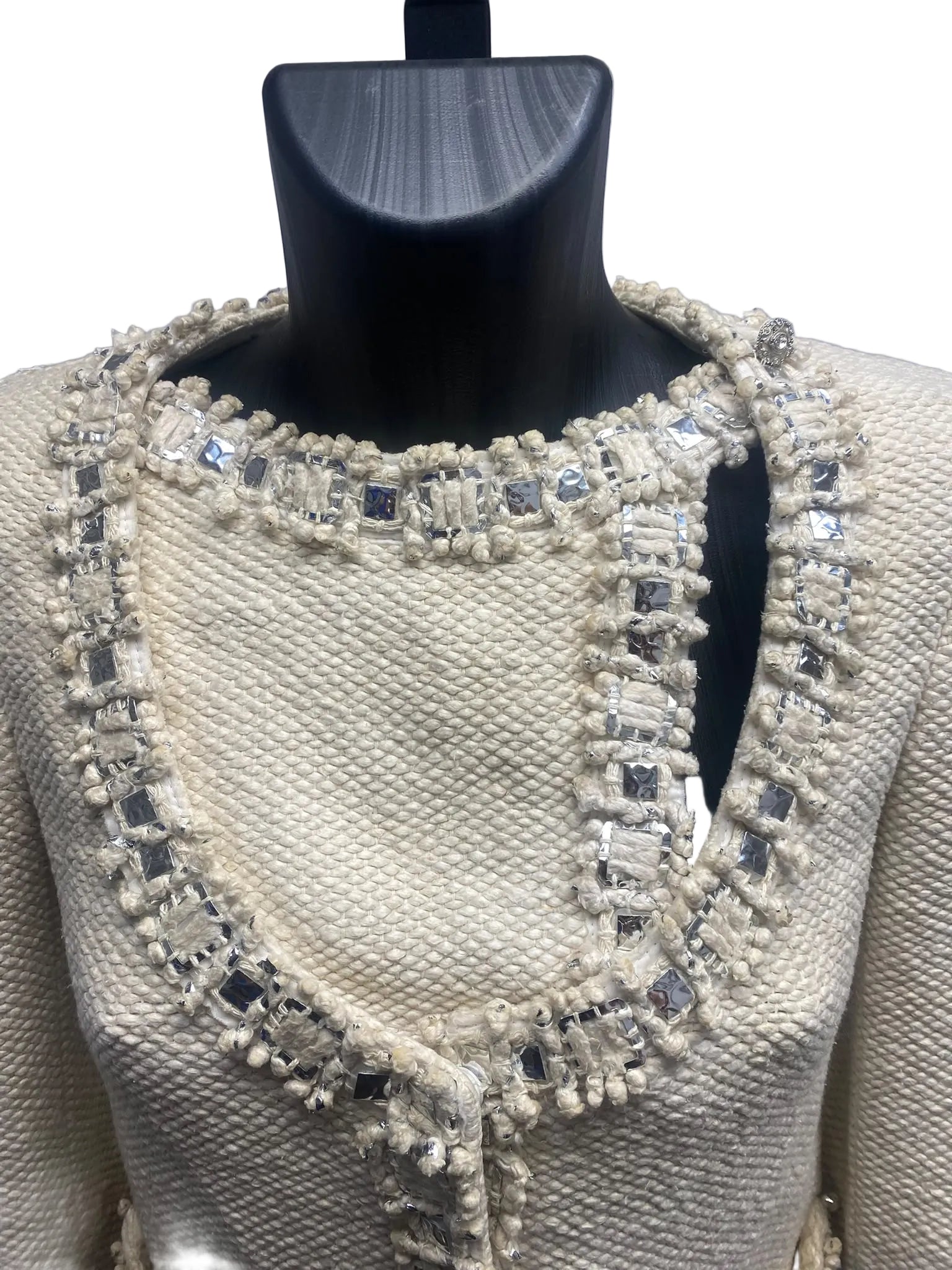 Chanel Cream Tweed Jacket with Mirror Trim ( Prefall 2012 - Métiers d'Arts Paris-Bombay)