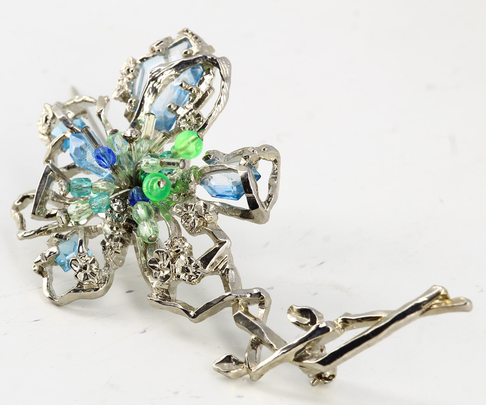 Maxi Christian Lacroix Flower brooch