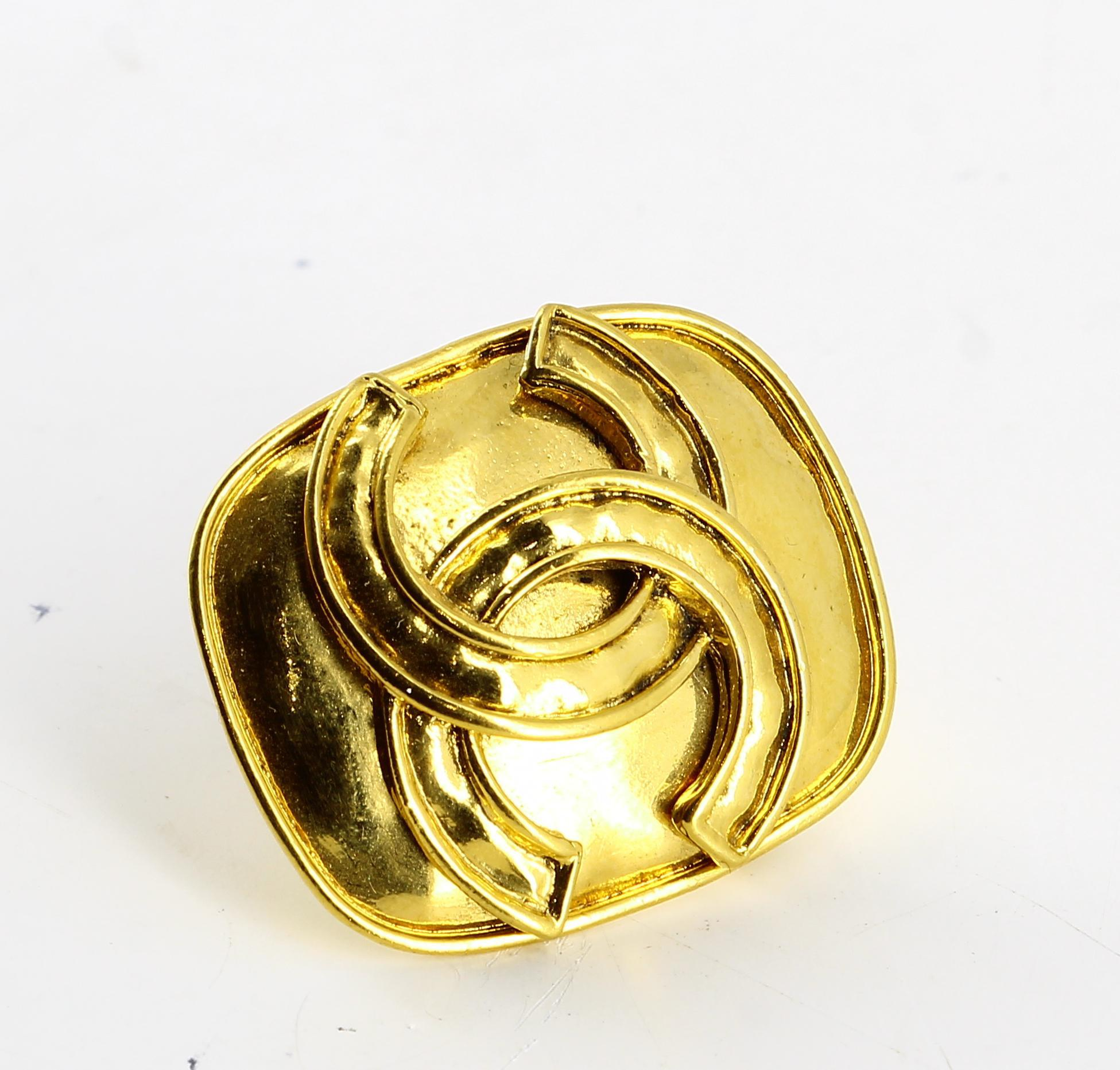 Chanel Brooch Square Double C Inside