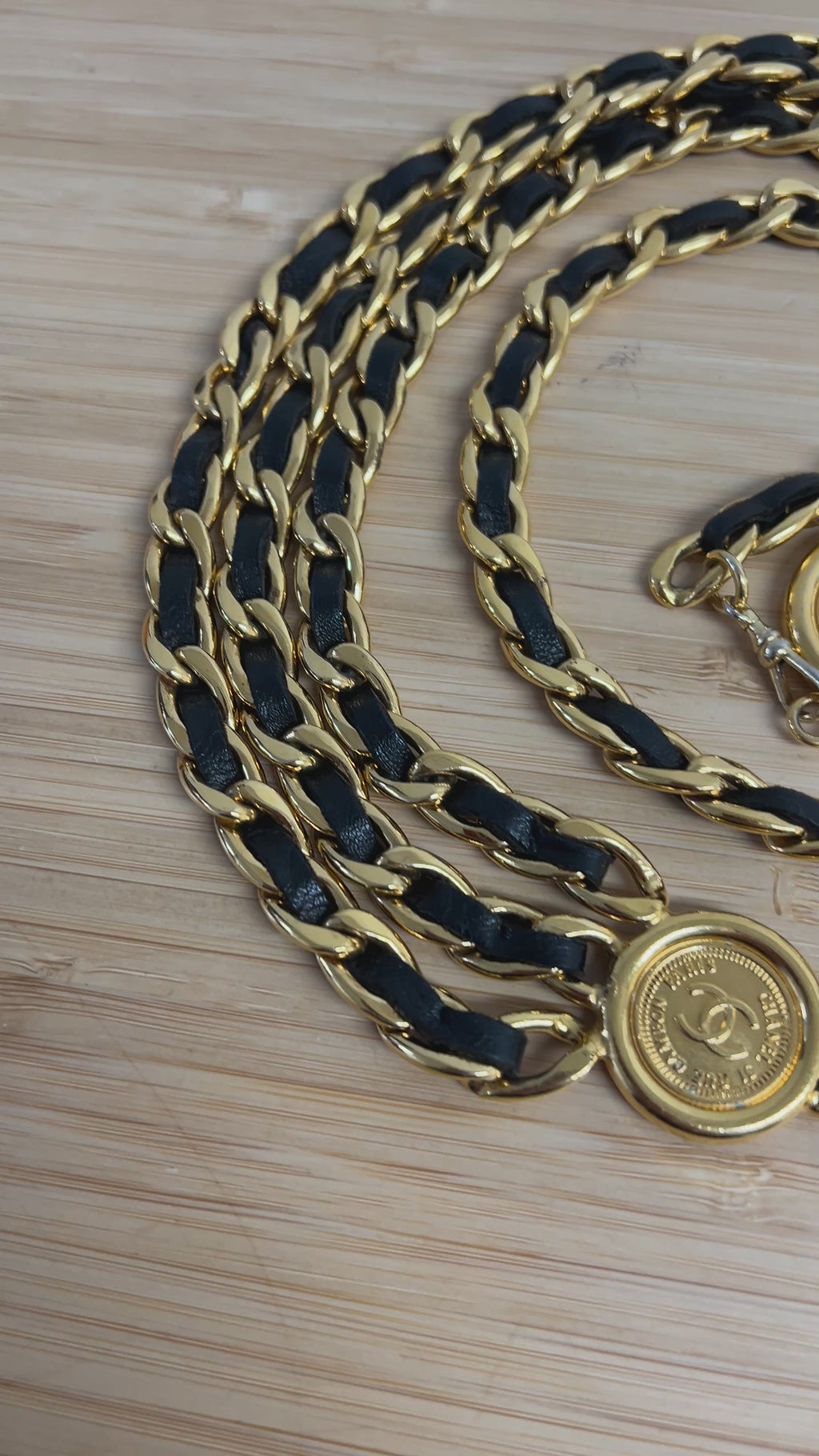 Chanel 90's gold plated chain belt