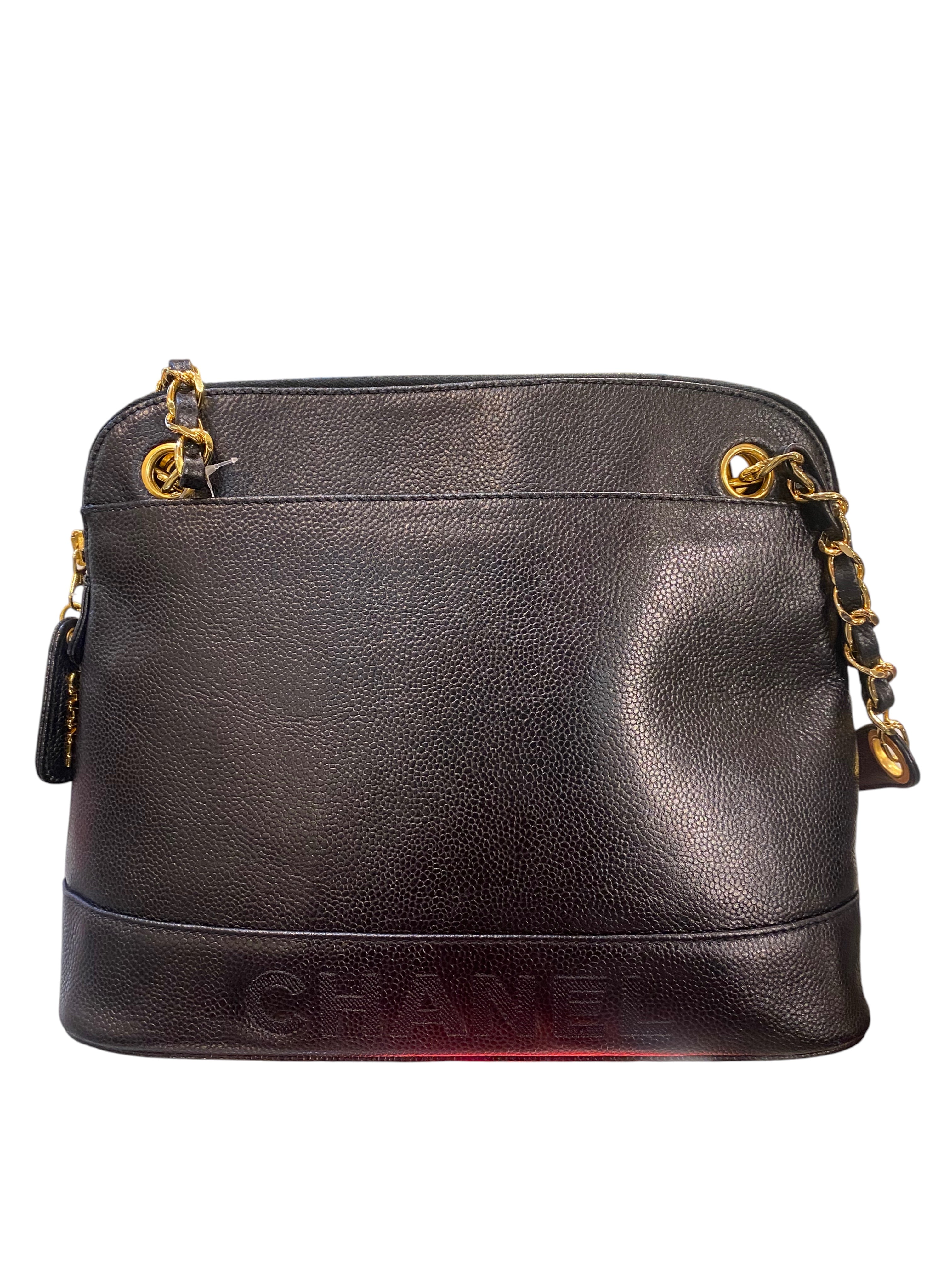 1996 Chanel handbag in black grained leather